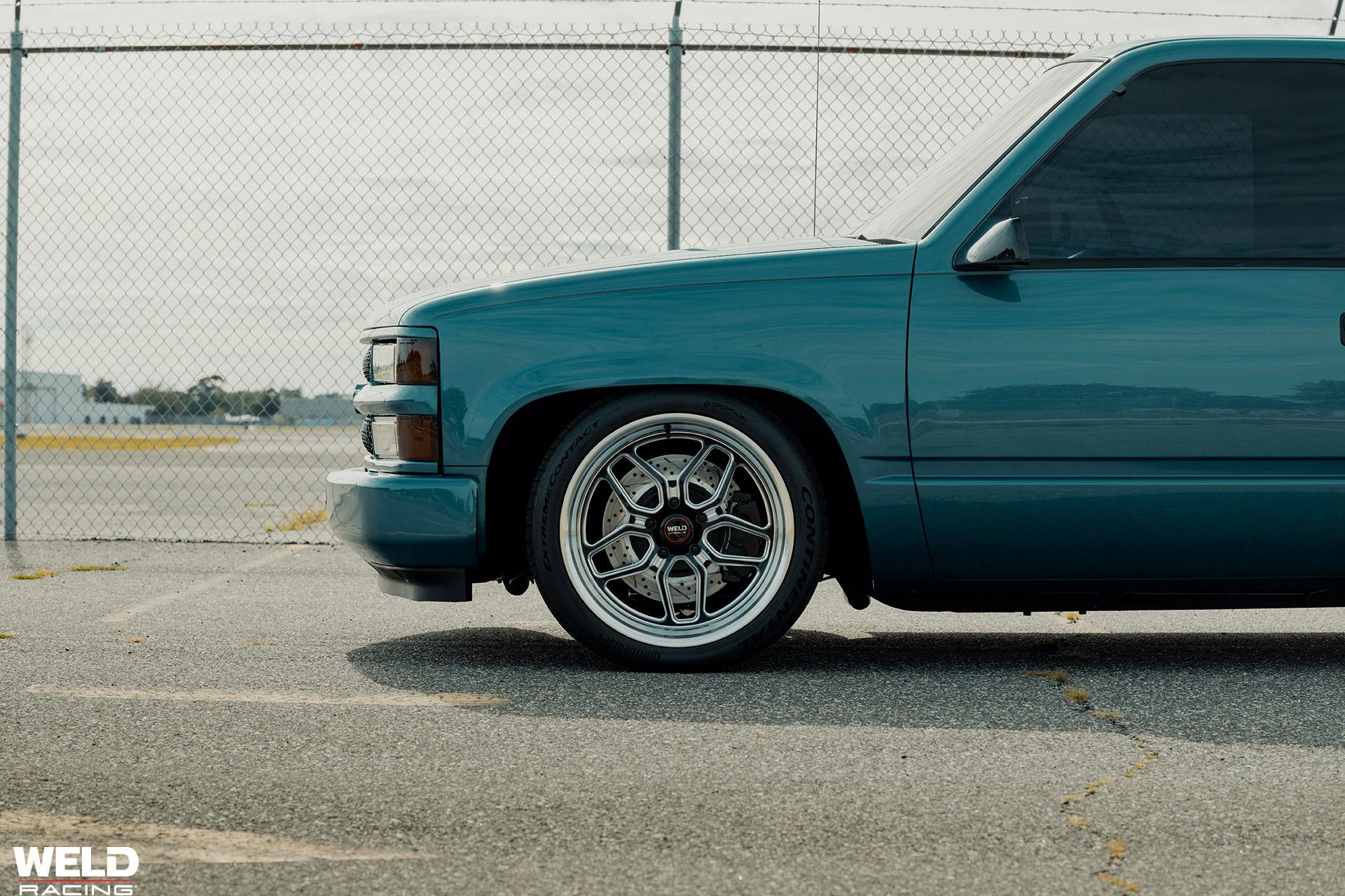 Chevrolet 1500 OBS - Laguna - Gloss Black Milled | WELD Racing Wheels