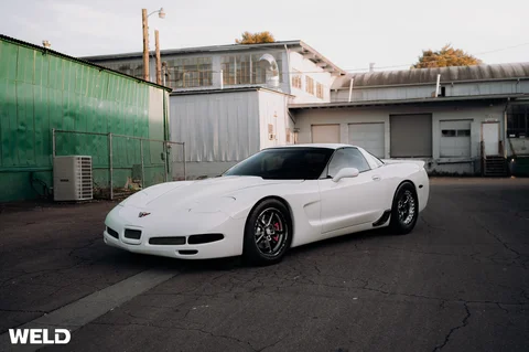 WEB WELD S71 Beadlock Alumastar White Chevrolet C5 Corvette 02