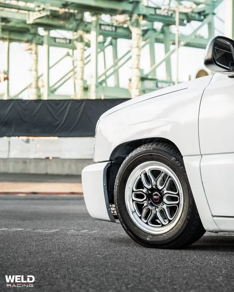 WELD Laguna6 White Chevrolet Silverado Gloss Black Milled 10