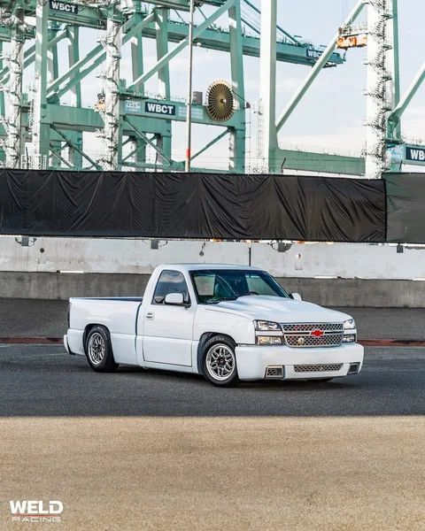 WELD Laguna6 White Chevrolet Silverado Gloss Black Milled 13