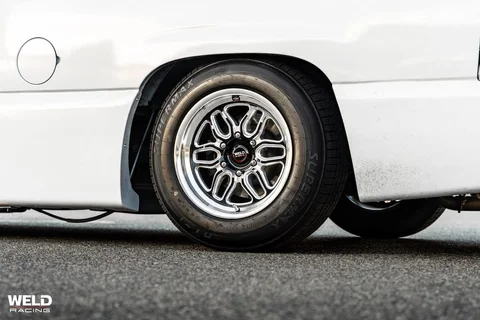 WELD Laguna6 White Chevrolet Silverado Gloss Black Milled 18