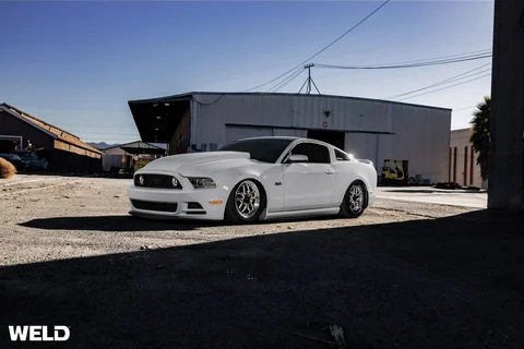 WELD Laguna Beadlock White Ford Mustang Gloss Black Milled 13