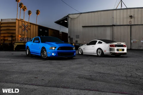WELD Laguna Beadlock White Ford Mustang Gloss Black Milled 24