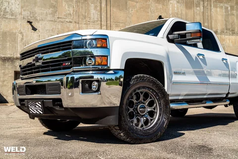 WELD Off Road Ledge8 White Chevrolet Silverado 2500 HD Satin Gunmetal 02