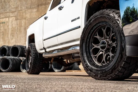 WELD Off Road Ledge8 White Chevrolet Silverado 2500 HD Satin Gunmetal 03