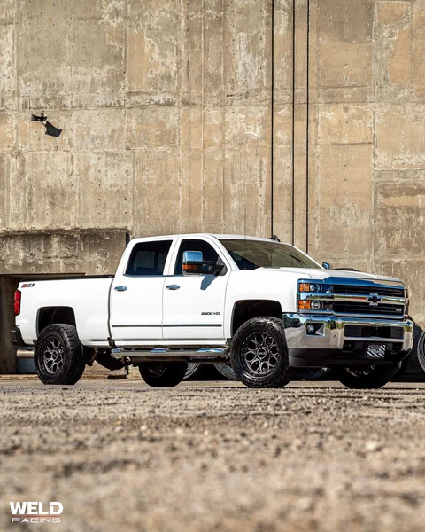 WELD Off Road Ledge8 White Chevrolet Silverado 2500 HD Satin Gunmetal 13