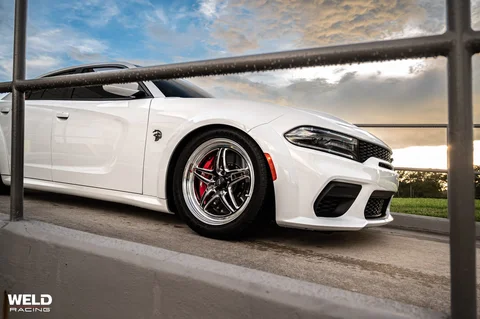 WELD RTS S81 Beadlock White Dodge Charger Hellcat Redeye Gloss Black Milled 52