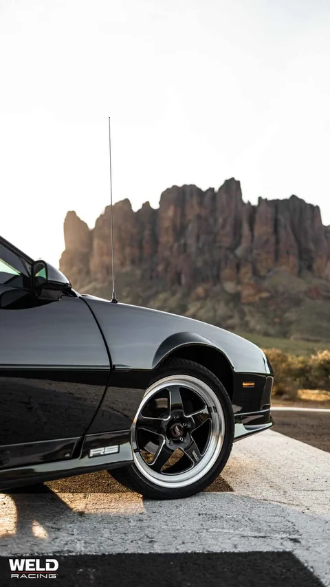 WELD Ventura Black Chevrolet Camaro Gloss Black Milled 27