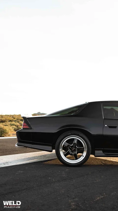 WELD Ventura Black Chevrolet Camaro Gloss Black Milled 28