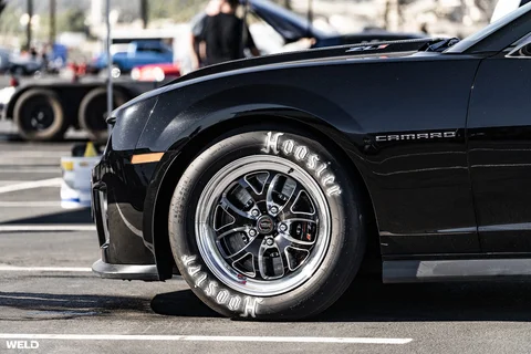 Black 5th gen zl1 camaro irwindale drag strip weld s76 beadlock wheels hoosier tires m