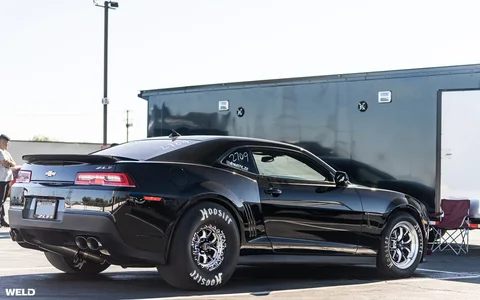 Black 5th gen zl1 camaro irwindale drag strip weld s76 beadlock wheels hoosier tires o