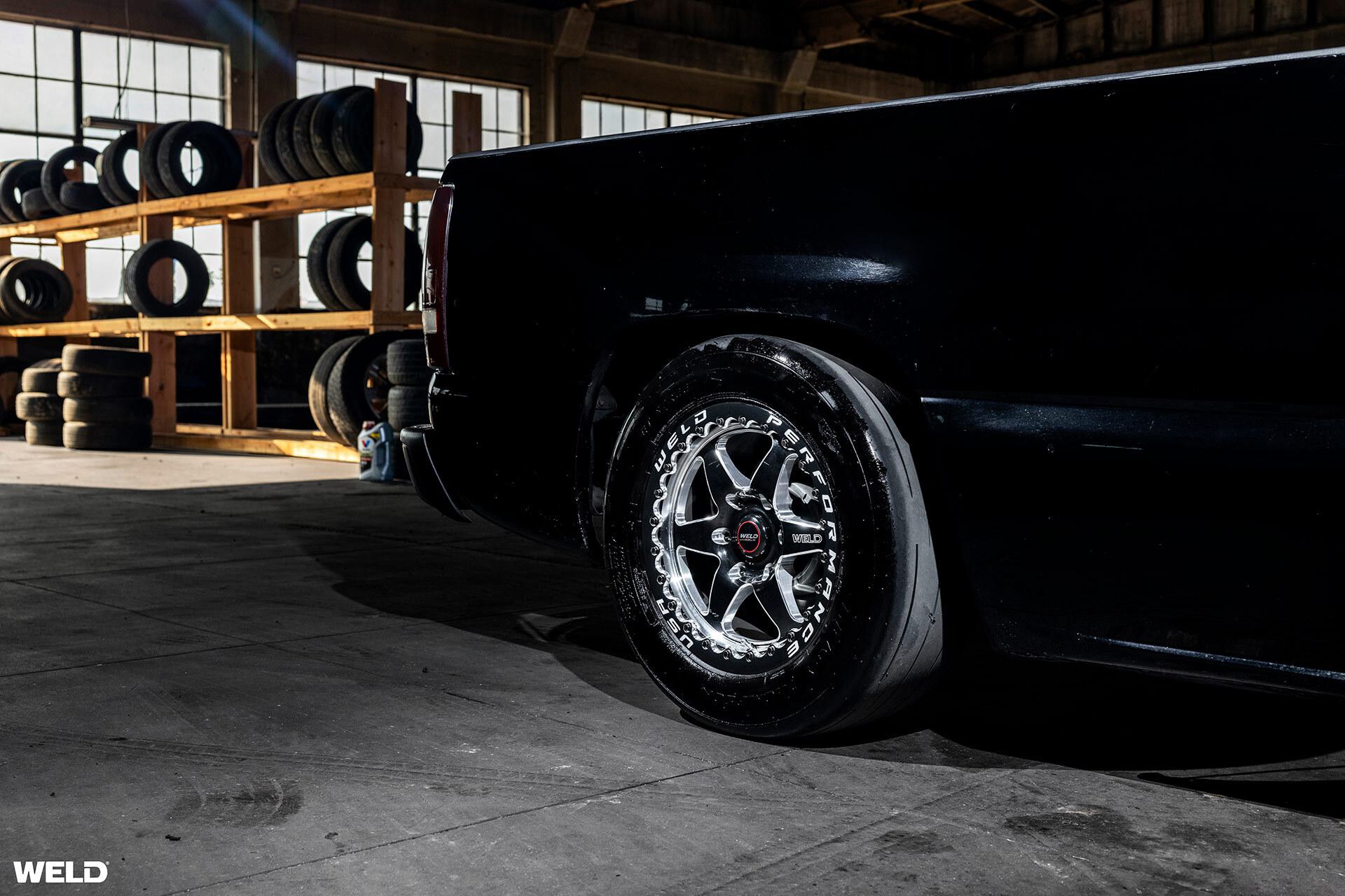 GMC Sierra - Ventura 6 Beadlock - Gloss Black… | WELD Racing Wheels