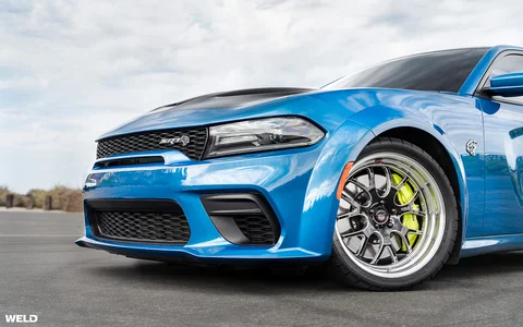 Blue dodge charger srt hellcat weld s77 drag racing wheels beadlock brembo brakes k