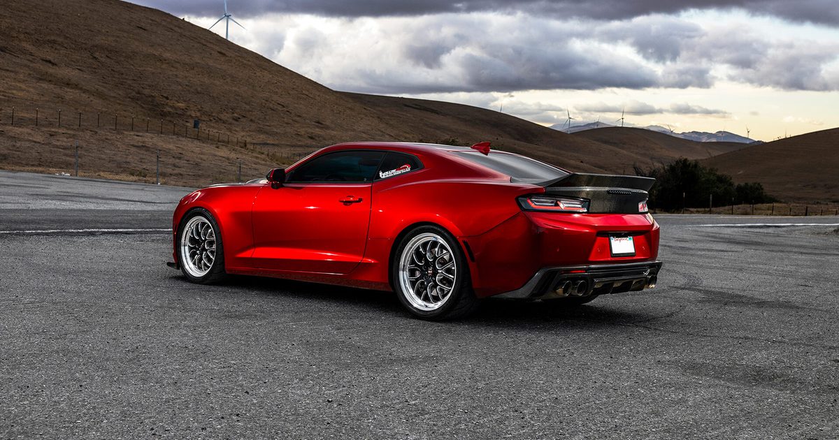 Red Chevy Camaro SS - WELD S77 - Black with… | WELD Racing Wheels