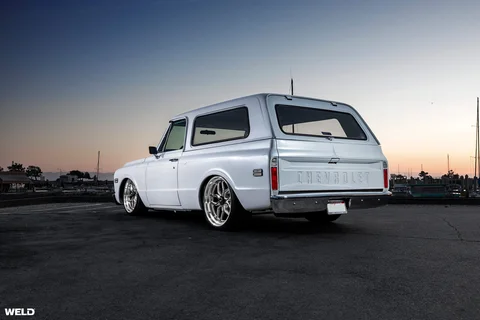 White chevy blazer 22 inch weld wheels laguna black rims l