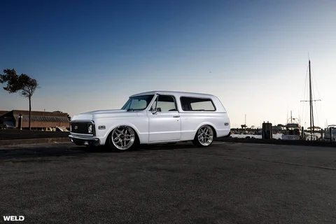 White chevy blazer 22 inch weld wheels laguna black rims o