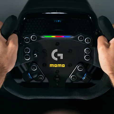 MOMO x Logitech sim wheel 320 1x1 4